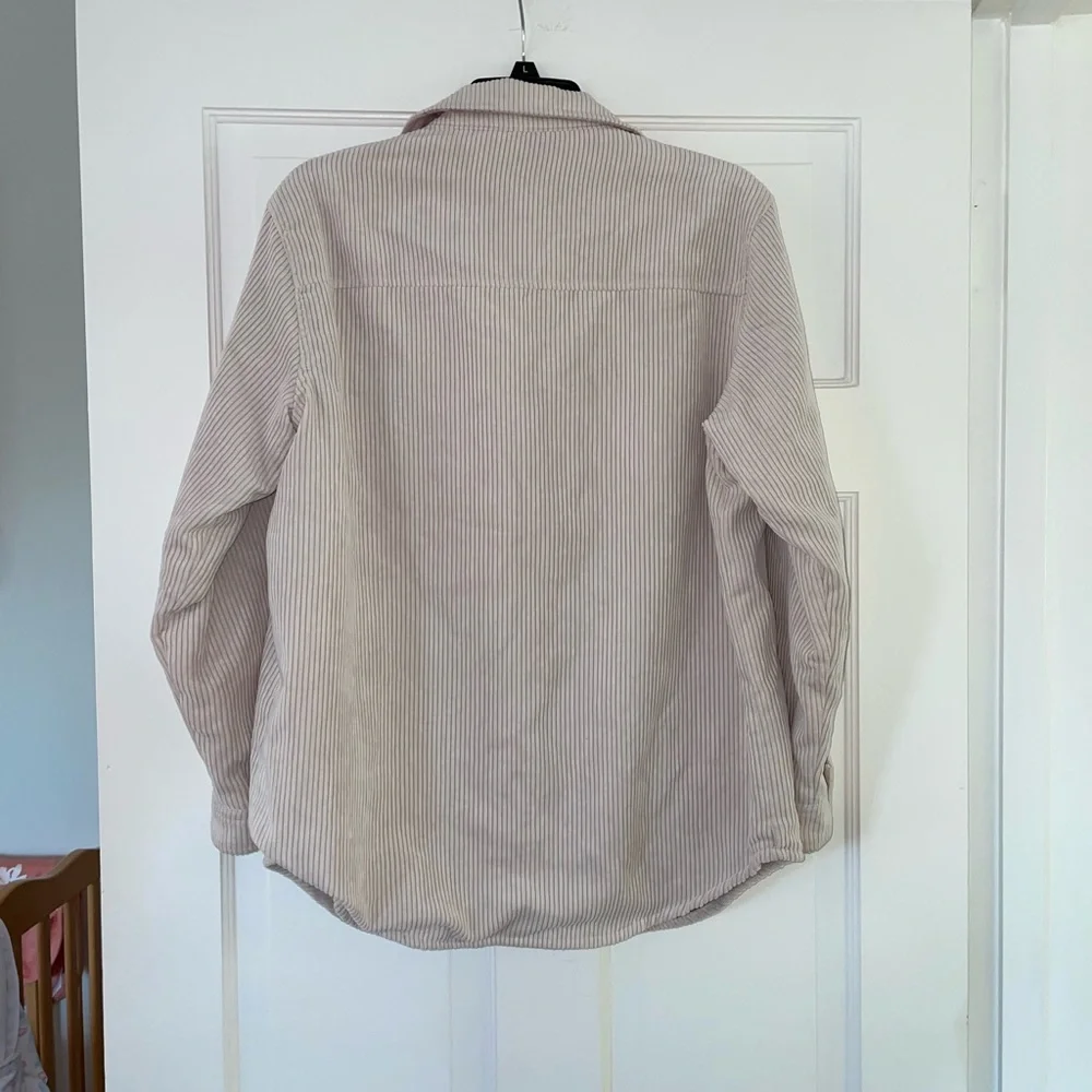 Shacket - Picture 2 of 5